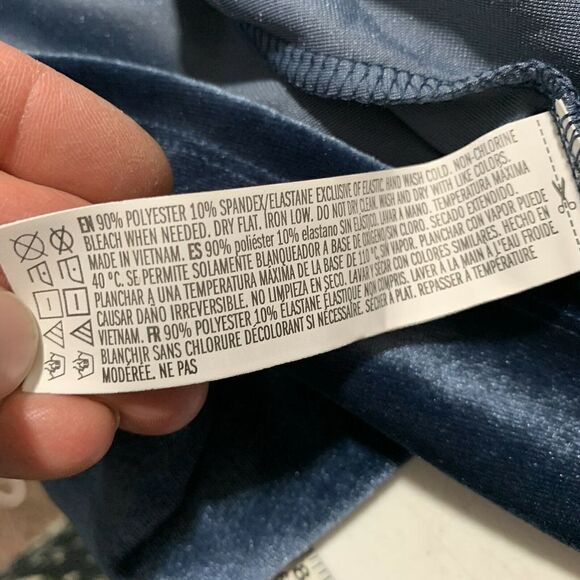 New Forever 21 Womens Velvet Short Dress Small - Picture 4 of 5